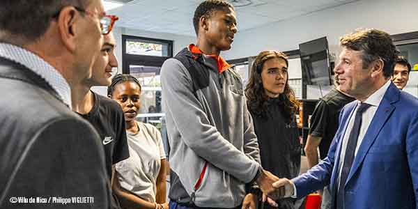 RENCONTRE ENTRE LES JEUNES DE LA SEMEUSE ET LE MAIRE CHRISTIAN ESTROSI